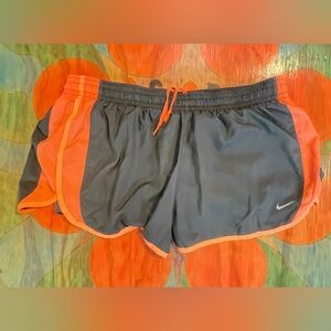 Nike Shorts Womens Size XL Dri-Fit Running Black Orange Polyester Lightweight